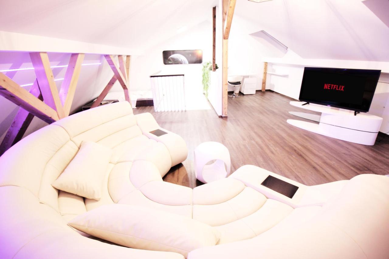 Secret Hideaways Space Loft Wohndesign Auf 2 Etagen L 450M Bis Uni Дуйсбург Экстерьер фото